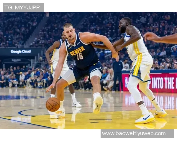 约基奇化身魔术师亚历山大与杨在费城的精彩对决